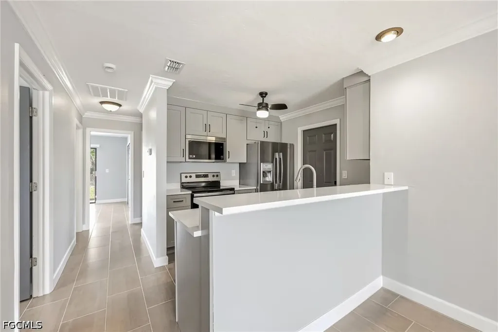 4346 Santa Barbara Boulevard Cape Coral FL 33914