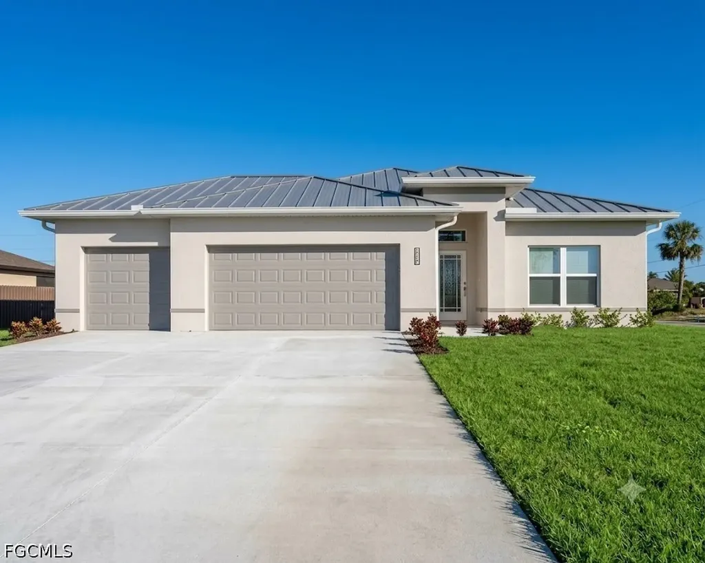 205 NE 21st Avenue Cape Coral FL 33993
