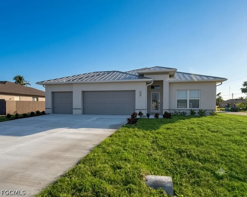 205 NE 21st Avenue Cape Coral FL 33993