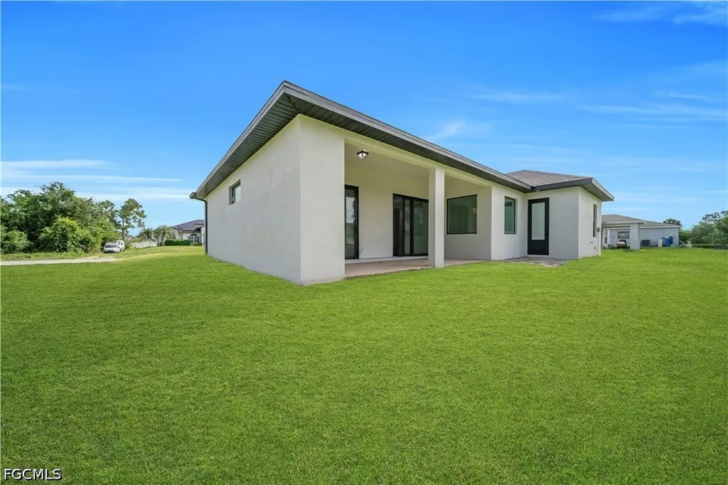 3509 38th Street SW Lehigh Acres FL 33976