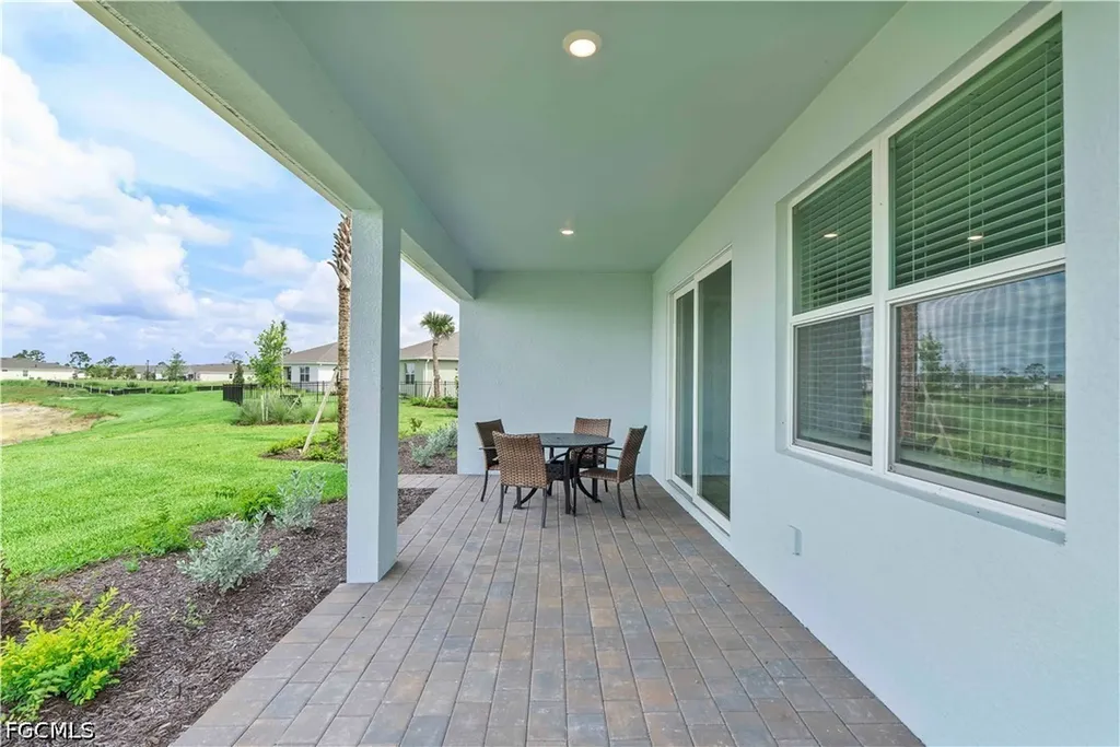 17911 Shade Tree Loop Punta Gorda FL 33982