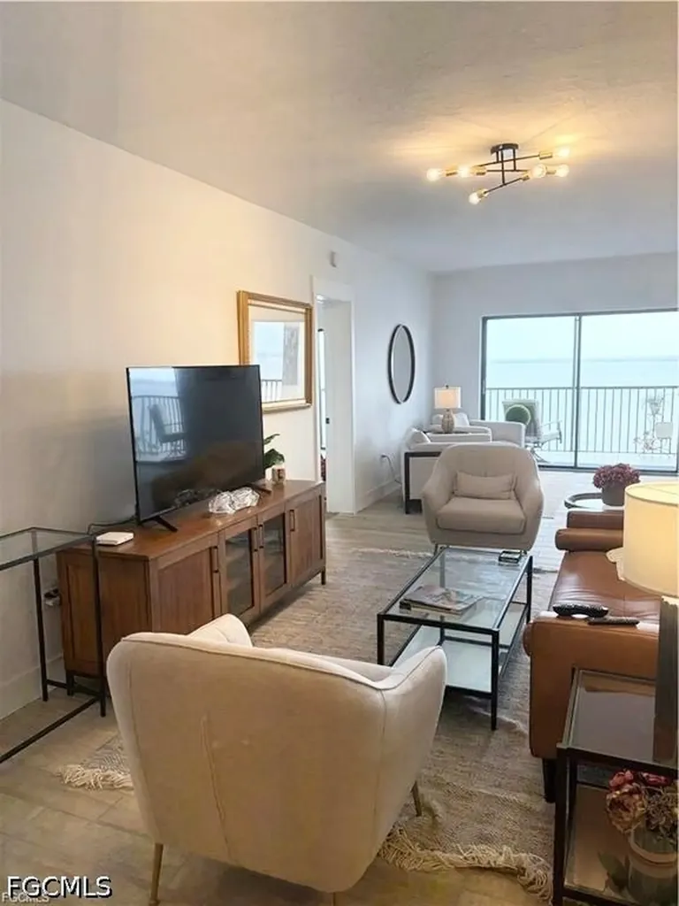 1920 Virginia Avenue Fort Myers FL 33901