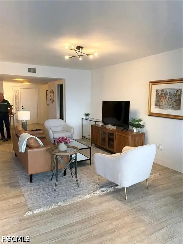 1920 Virginia Avenue Fort Myers FL 33901