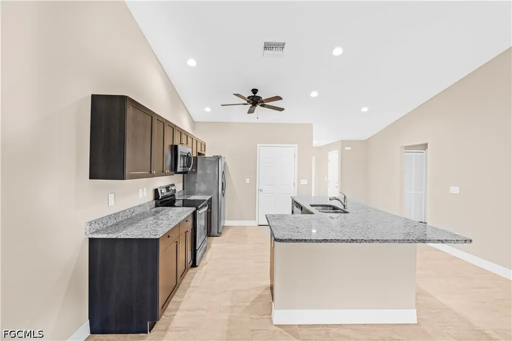 3509 SW Santa Barbara Place Cape Coral FL 33914
