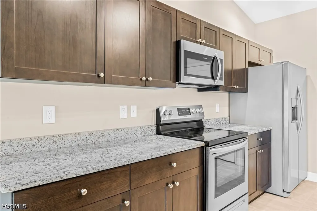 3509 SW Santa Barbara Place Cape Coral FL 33914