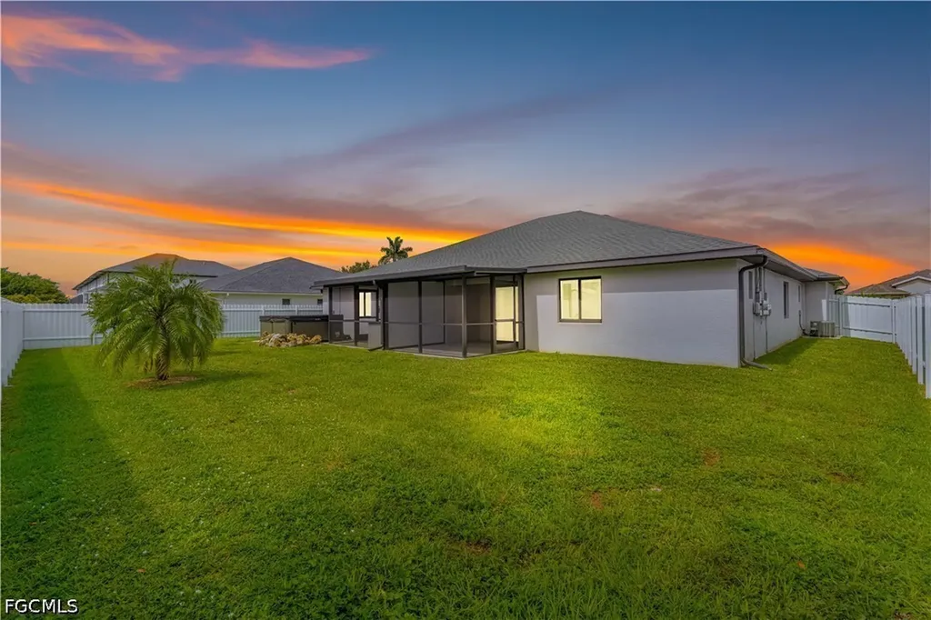 3509 SW Santa Barbara Place Cape Coral FL 33914