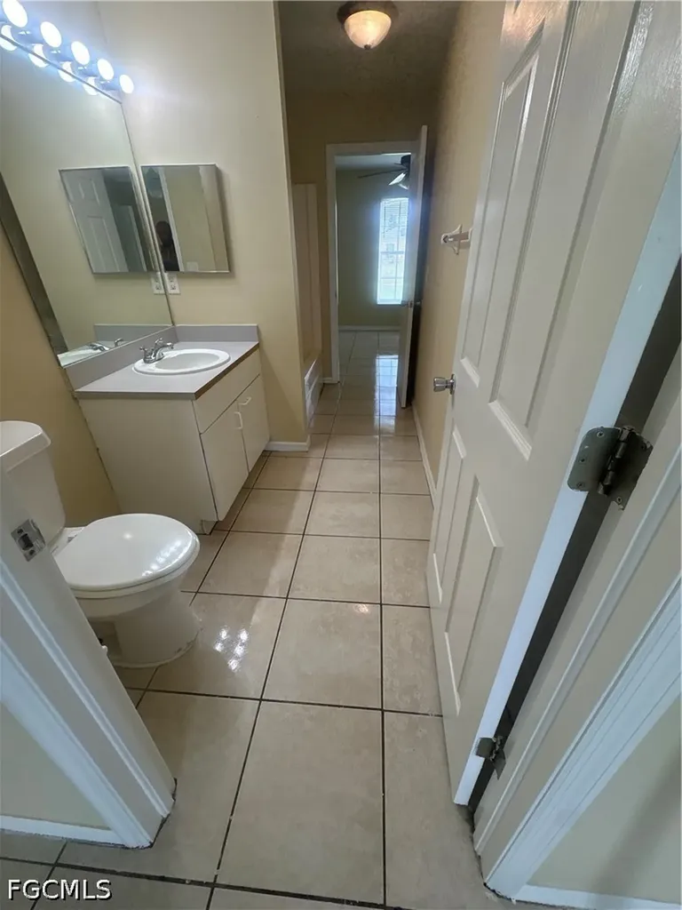 3818 7th Street SW Lehigh Acres FL 33976