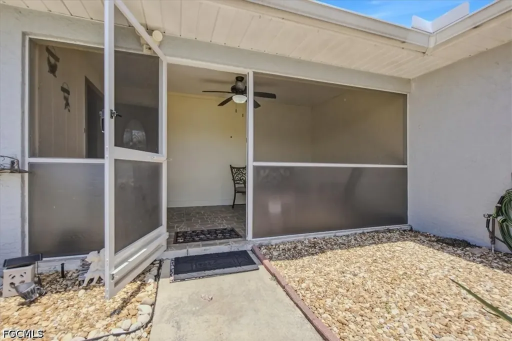 4704 SE 6th Avenue Cape Coral FL 33904