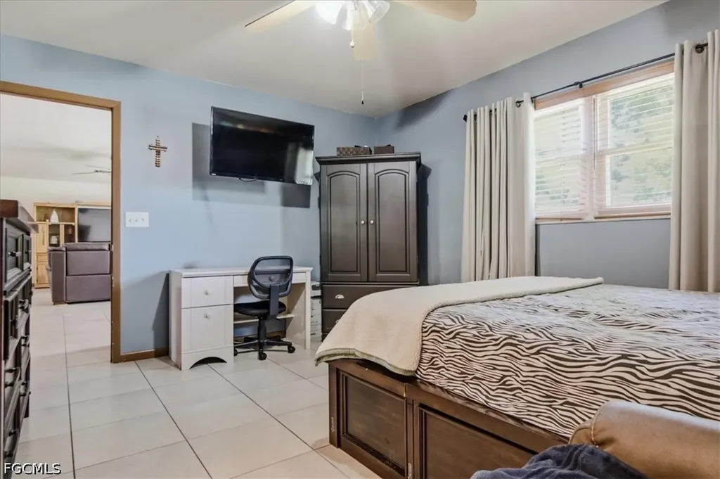 4704 SE 6th Avenue Cape Coral FL 33904