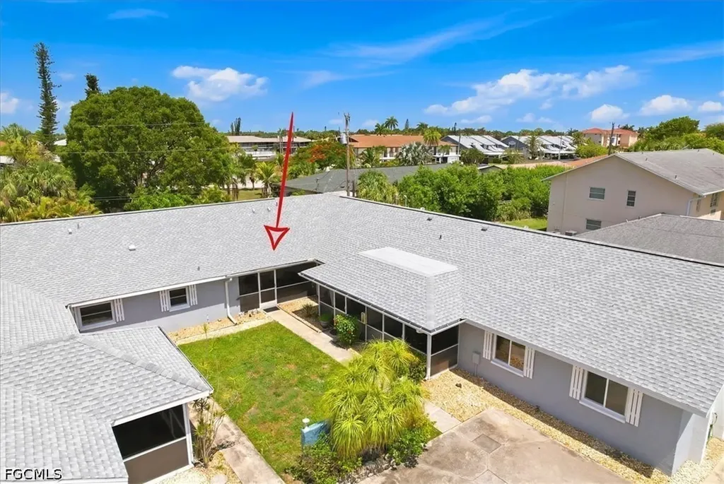 4704 SE 6th Avenue Cape Coral FL 33904