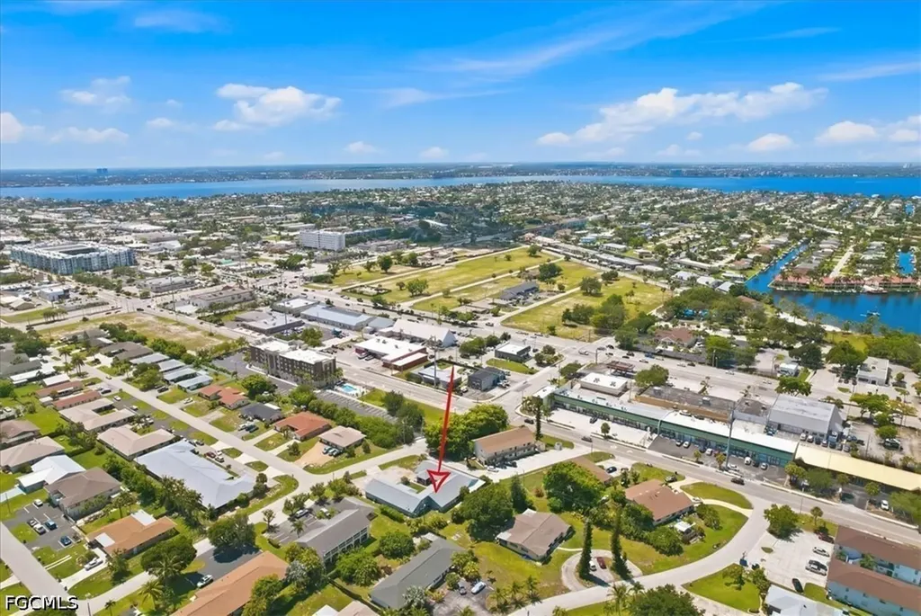4704 SE 6th Avenue Cape Coral FL 33904