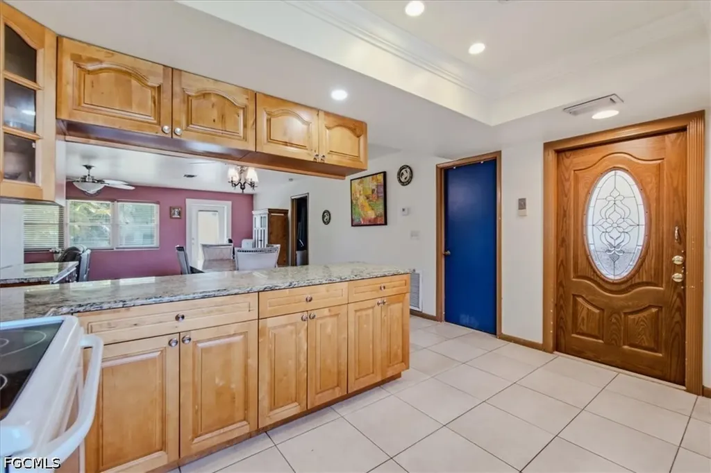 4704 SE 6th Avenue Cape Coral FL 33904