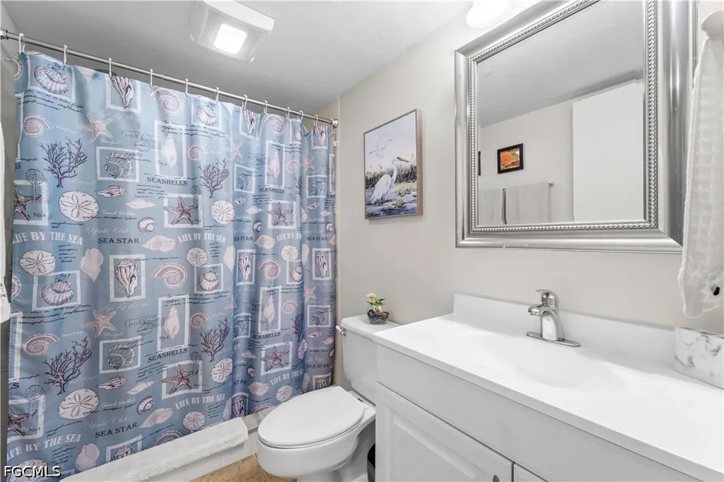 8565 Charter Club Circle Fort Myers FL 33919