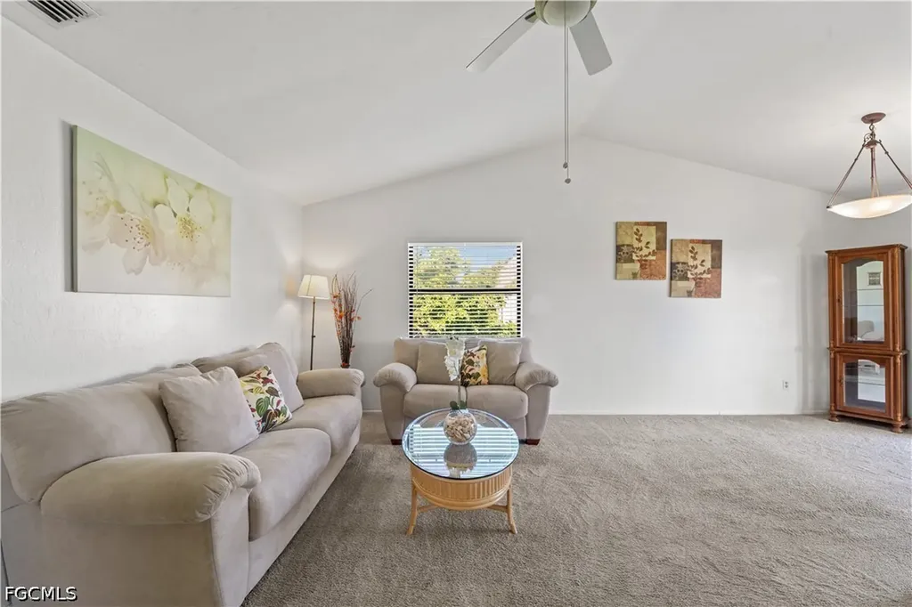 8565 Charter Club Circle Fort Myers FL 33919