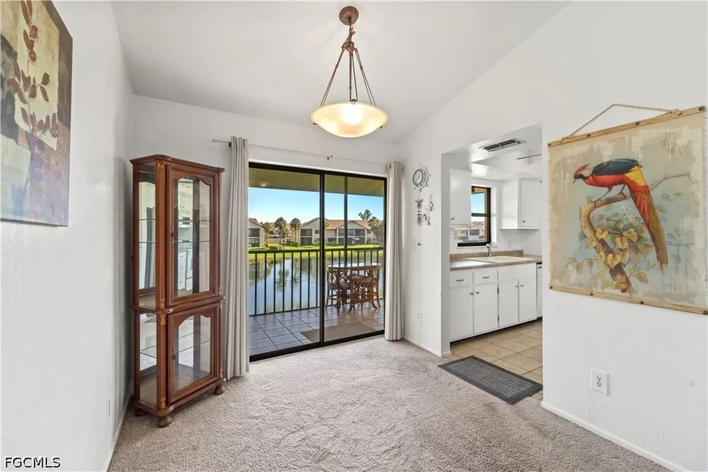 8565 Charter Club Circle Fort Myers FL 33919