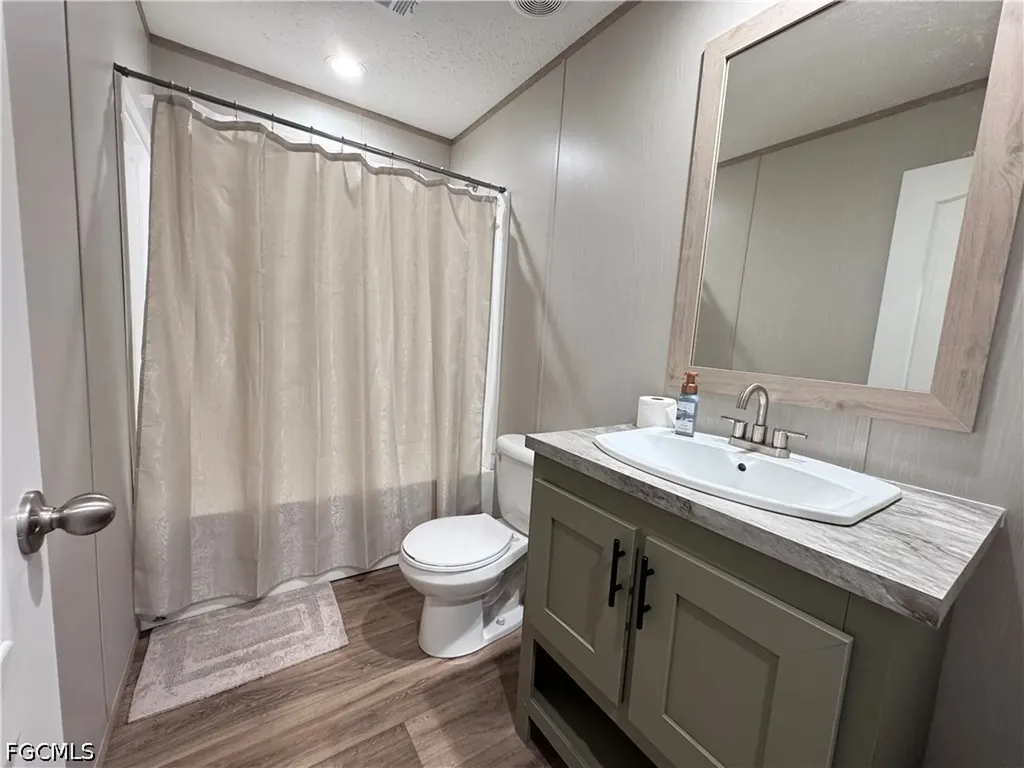 220 N Zambria Street Clewiston FL 33440