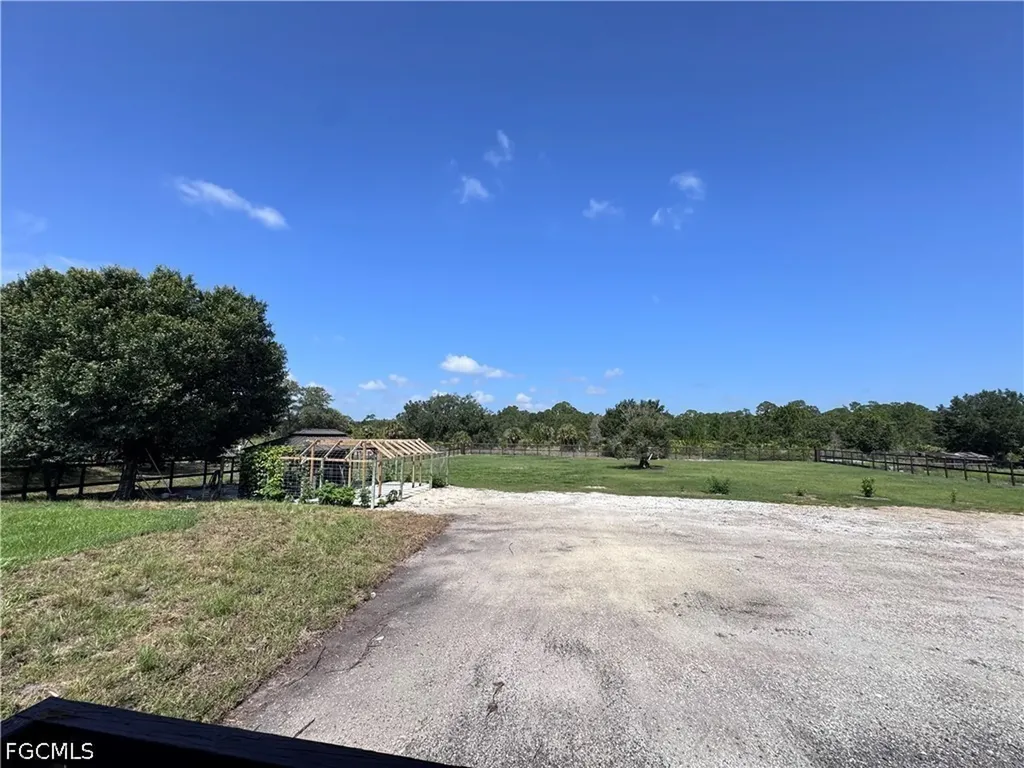 220 N Zambria Street Clewiston FL 33440