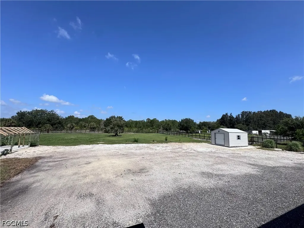 220 N Zambria Street Clewiston FL 33440