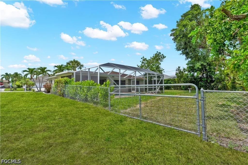1121 SE 36th Street Cape Coral FL 33904