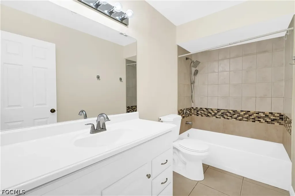 1121 SE 36th Street Cape Coral FL 33904