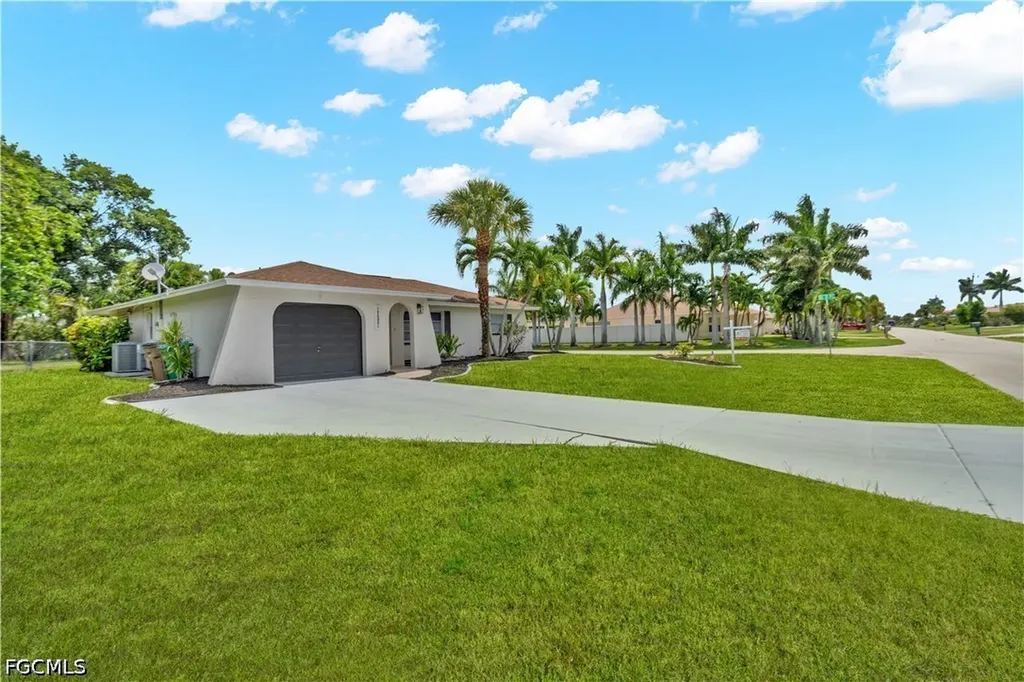 1121 SE 36th Street Cape Coral FL 33904