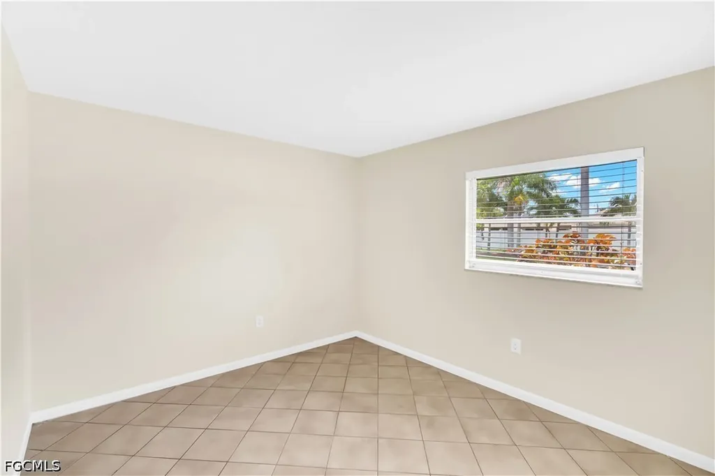 1121 SE 36th Street Cape Coral FL 33904