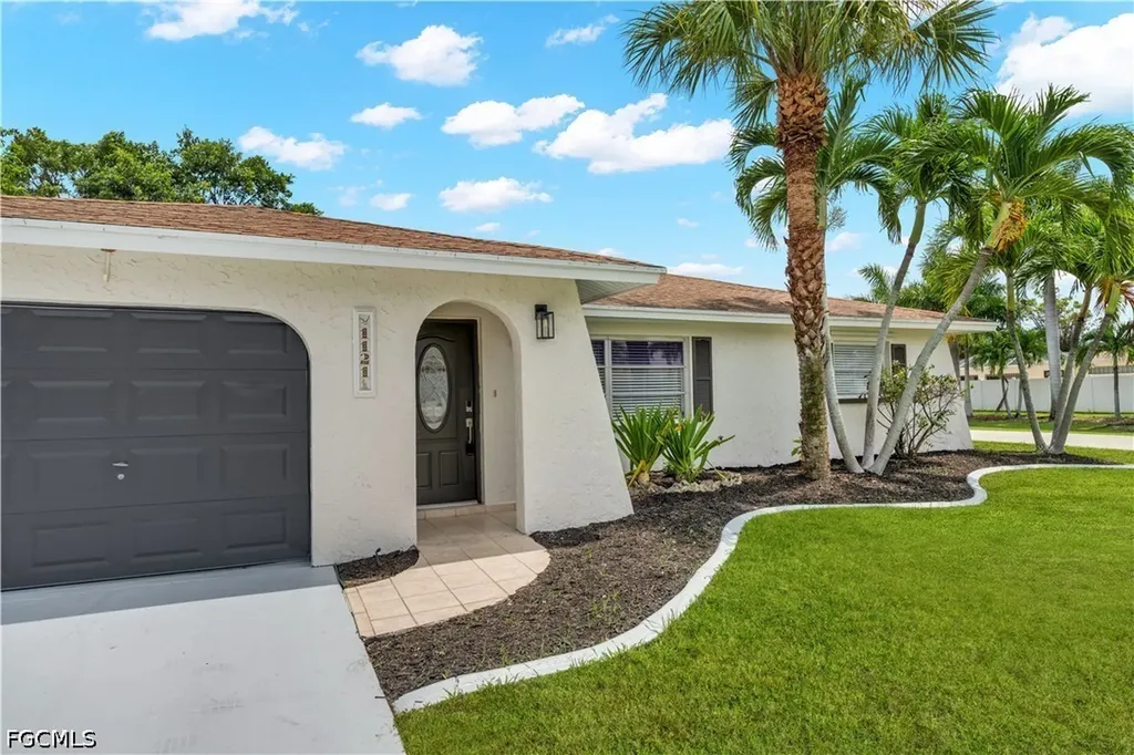 1121 SE 36th Street Cape Coral FL 33904