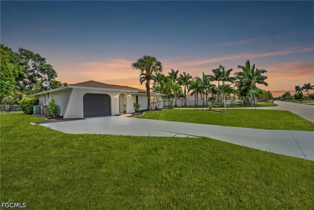 1121 SE 36th Street Cape Coral FL 33904