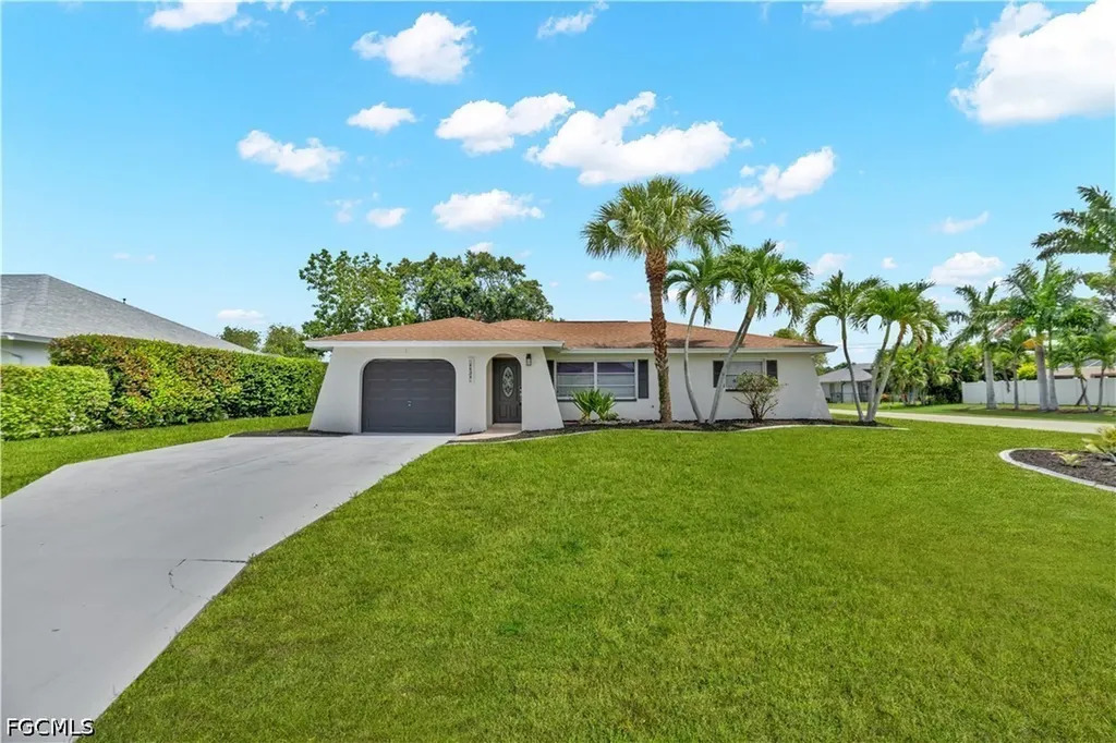 1121 SE 36th Street Cape Coral FL 33904