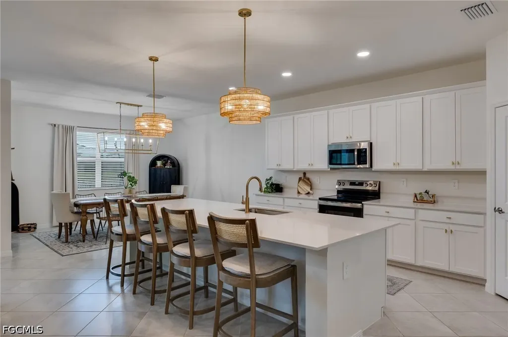 18890 Shimmer Dawn Court North Fort Myers FL 33917