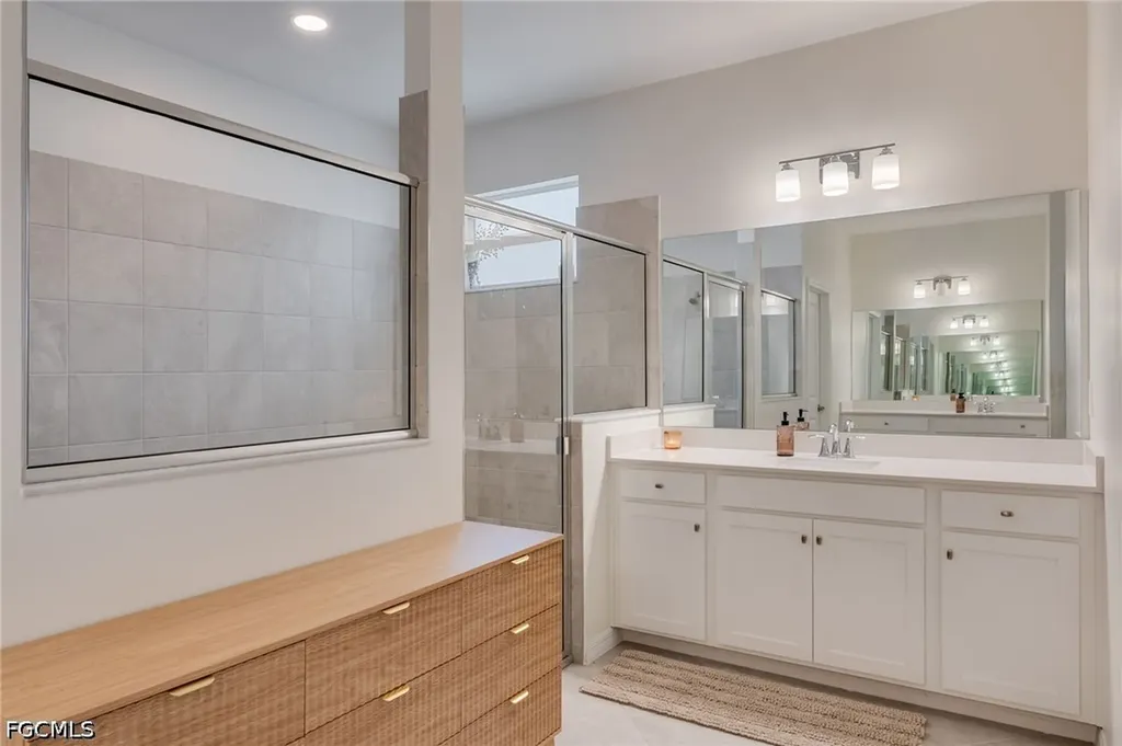 18890 Shimmer Dawn Court North Fort Myers FL 33917