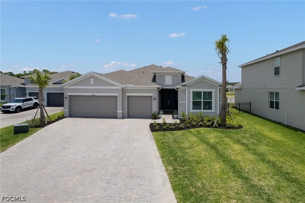 18890 Shimmer Dawn Court North Fort Myers FL 33917