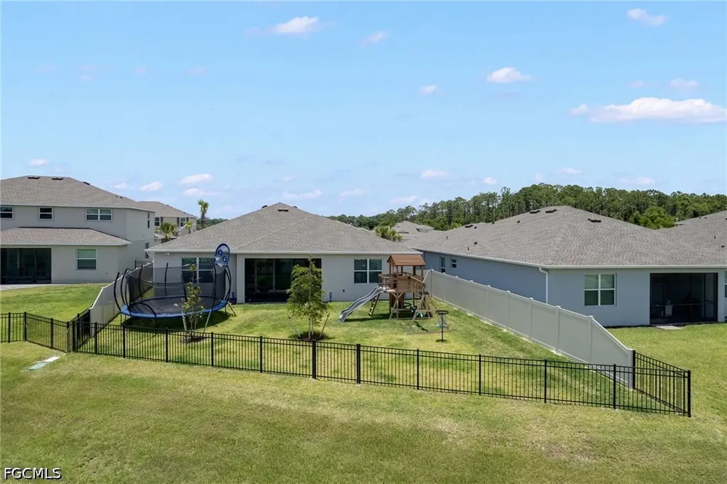 18890 Shimmer Dawn Court North Fort Myers FL 33917