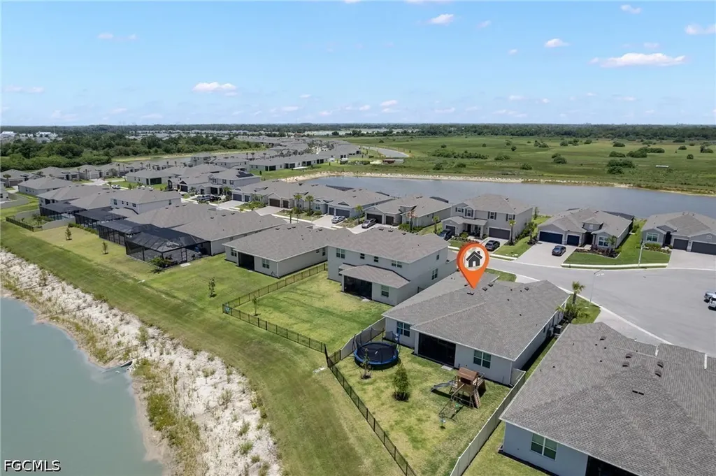 18890 Shimmer Dawn Court North Fort Myers FL 33917