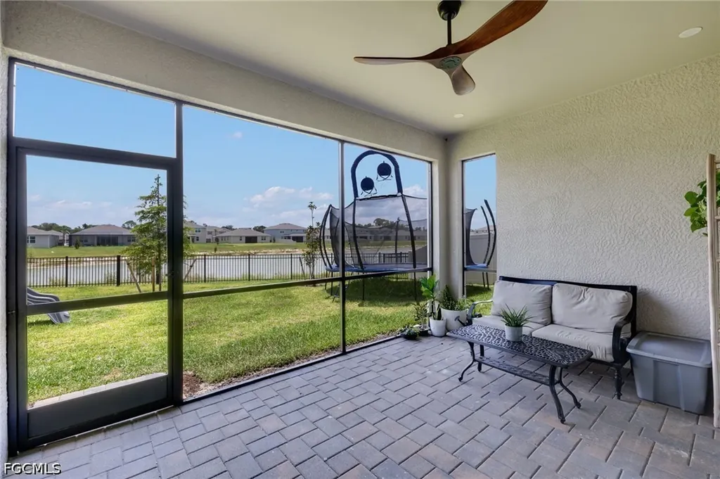 18890 Shimmer Dawn Court North Fort Myers FL 33917