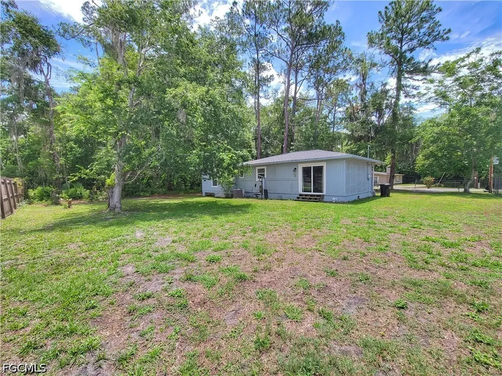 2524 NE 5th Place Gainesville FL 32641