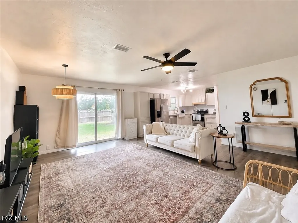 2524 NE 5th Place Gainesville FL 32641