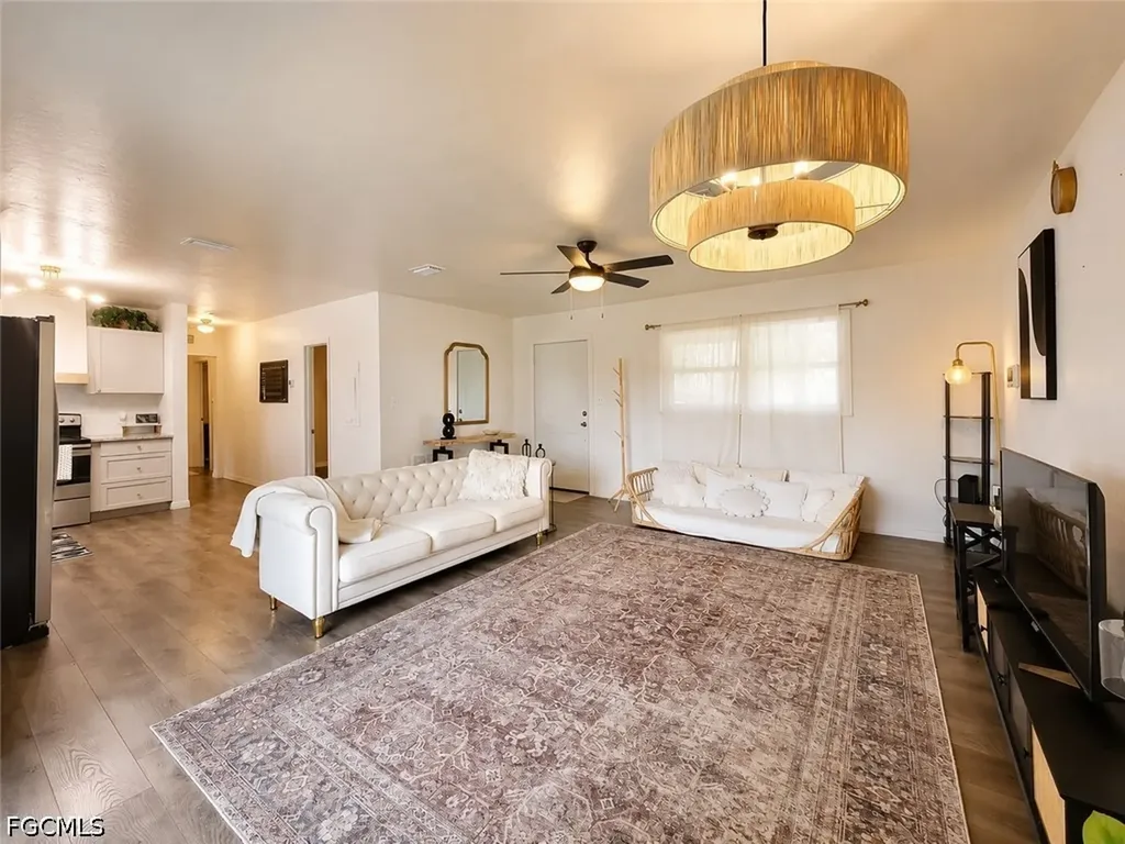 2524 NE 5th Place Gainesville FL 32641