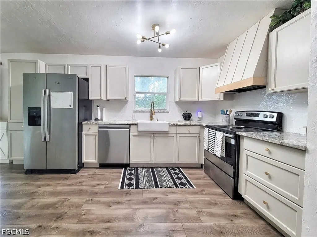2524 NE 5th Place Gainesville FL 32641