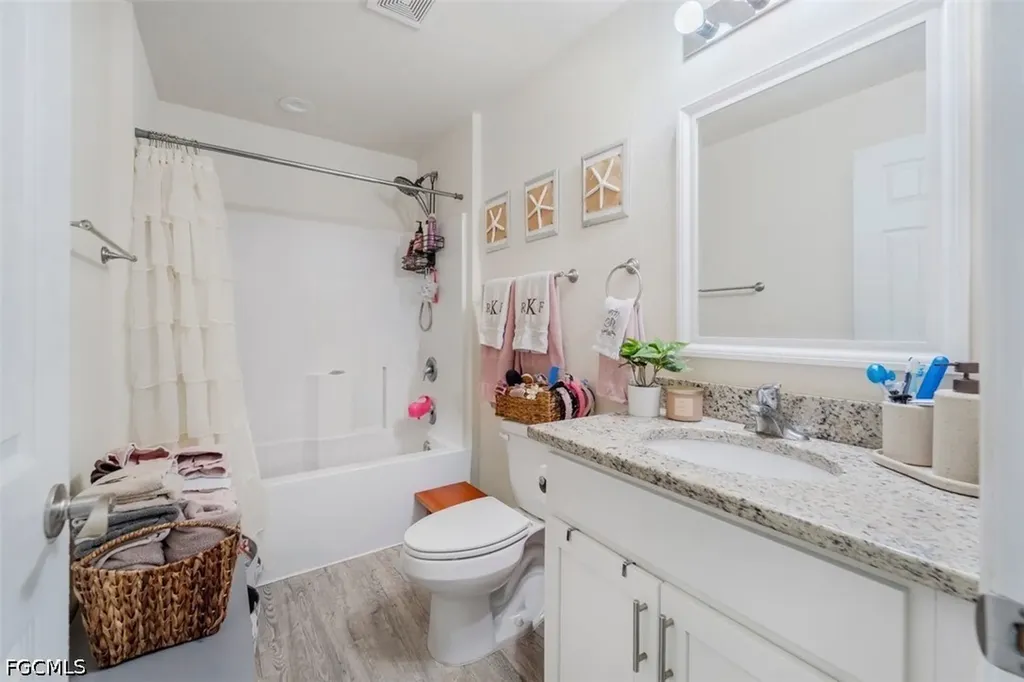 5013 SE Tradewinds Circle Labelle FL 33935