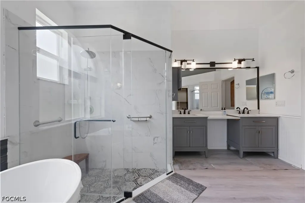 3142 66th Avenue NE Naples FL 34120