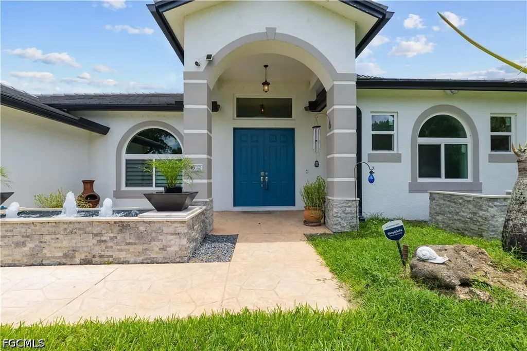 3142 66th Avenue NE Naples FL 34120