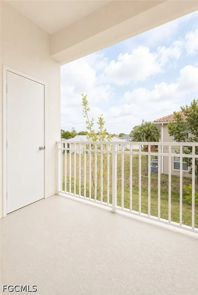 3313 SW 8th Place Cape Coral FL 33914