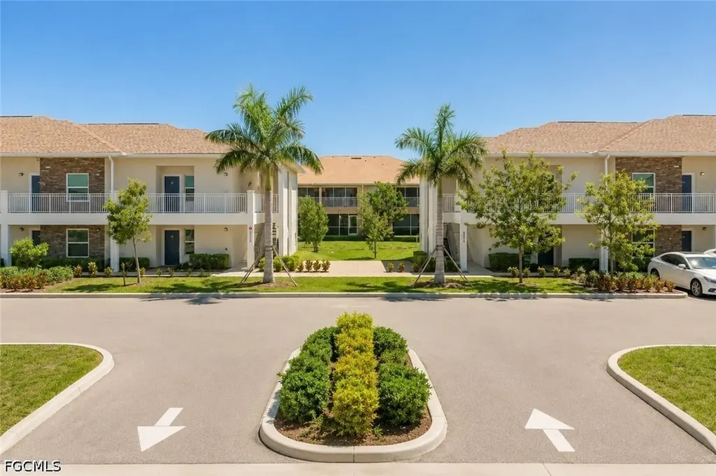 3313 SW 8th Place Cape Coral FL 33914