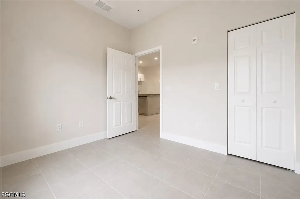 3313 SW 8th Place Cape Coral FL 33914
