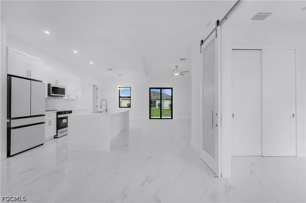 3226 NW 41st Avenue Cape Coral FL 33993