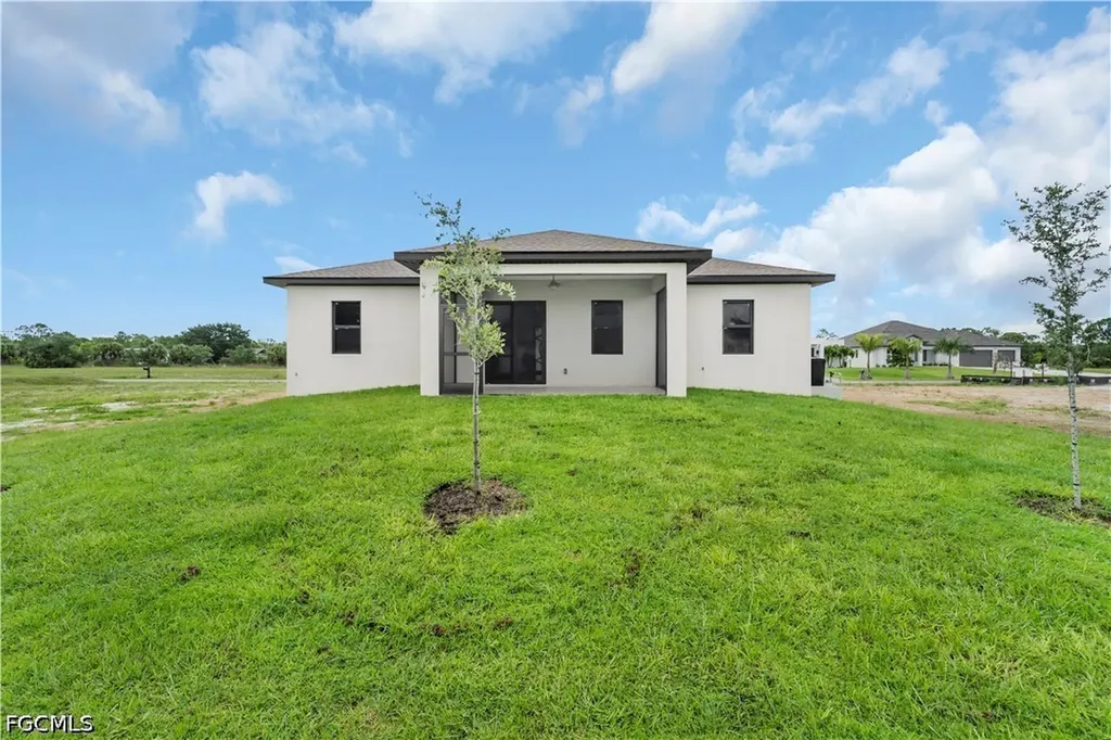 3226 NW 41st Avenue Cape Coral FL 33993