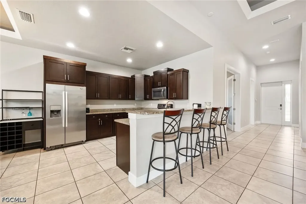 207 Gleason Parkway Cape Coral FL 33914