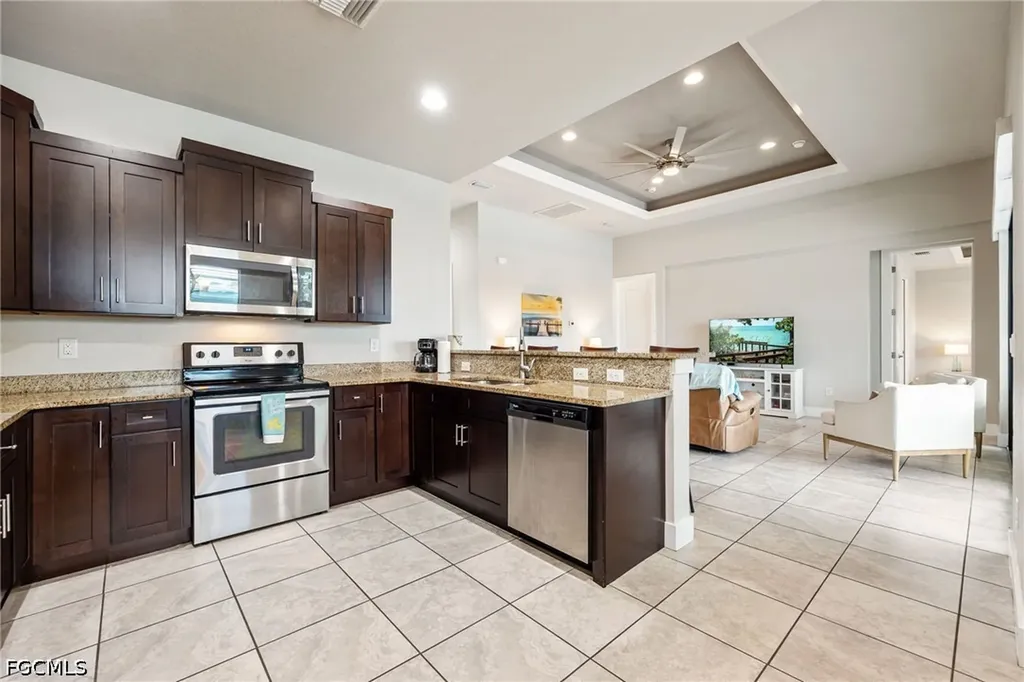 207 Gleason Parkway Cape Coral FL 33914