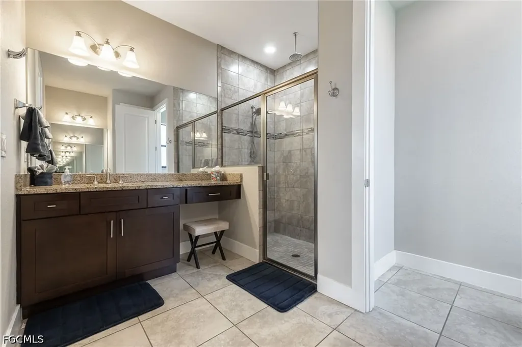 207 Gleason Parkway Cape Coral FL 33914